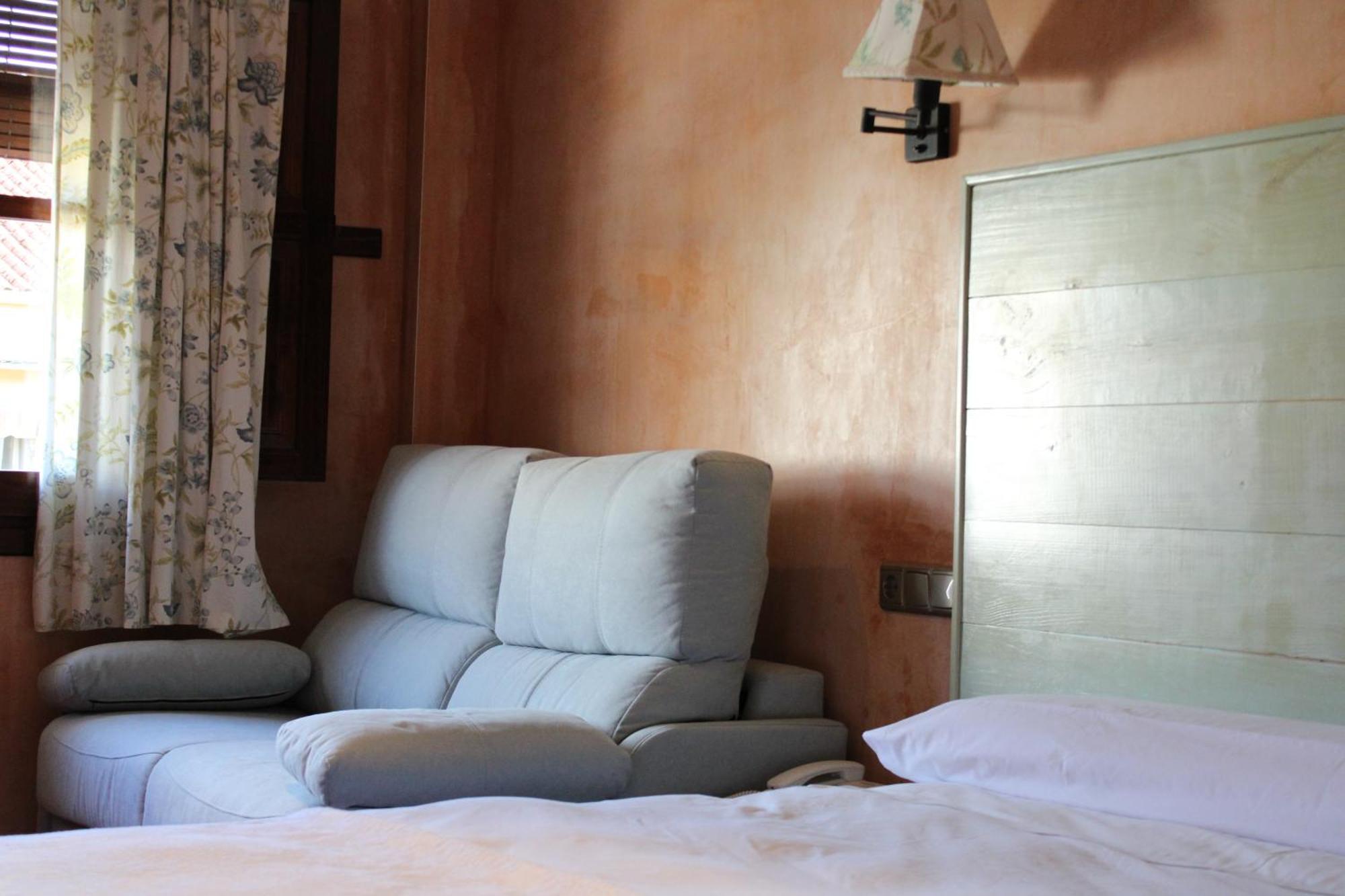 Hotel Rural Carlos I Гарганта-ла-Олья Экстерьер фото