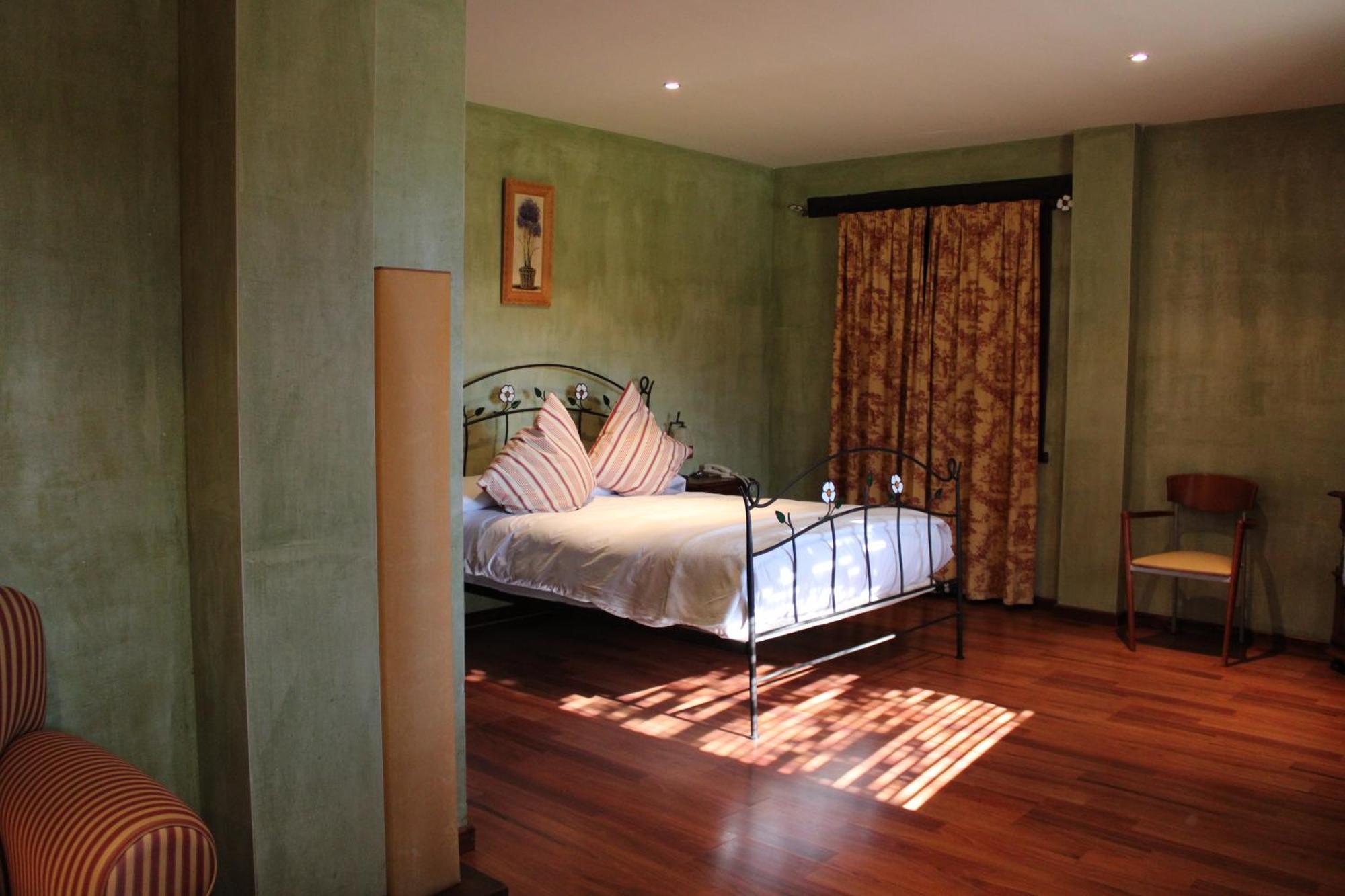 Hotel Rural Carlos I Гарганта-ла-Олья Экстерьер фото