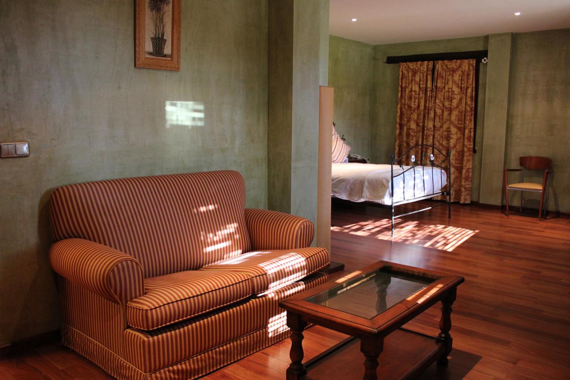Hotel Rural Carlos I Гарганта-ла-Олья Экстерьер фото
