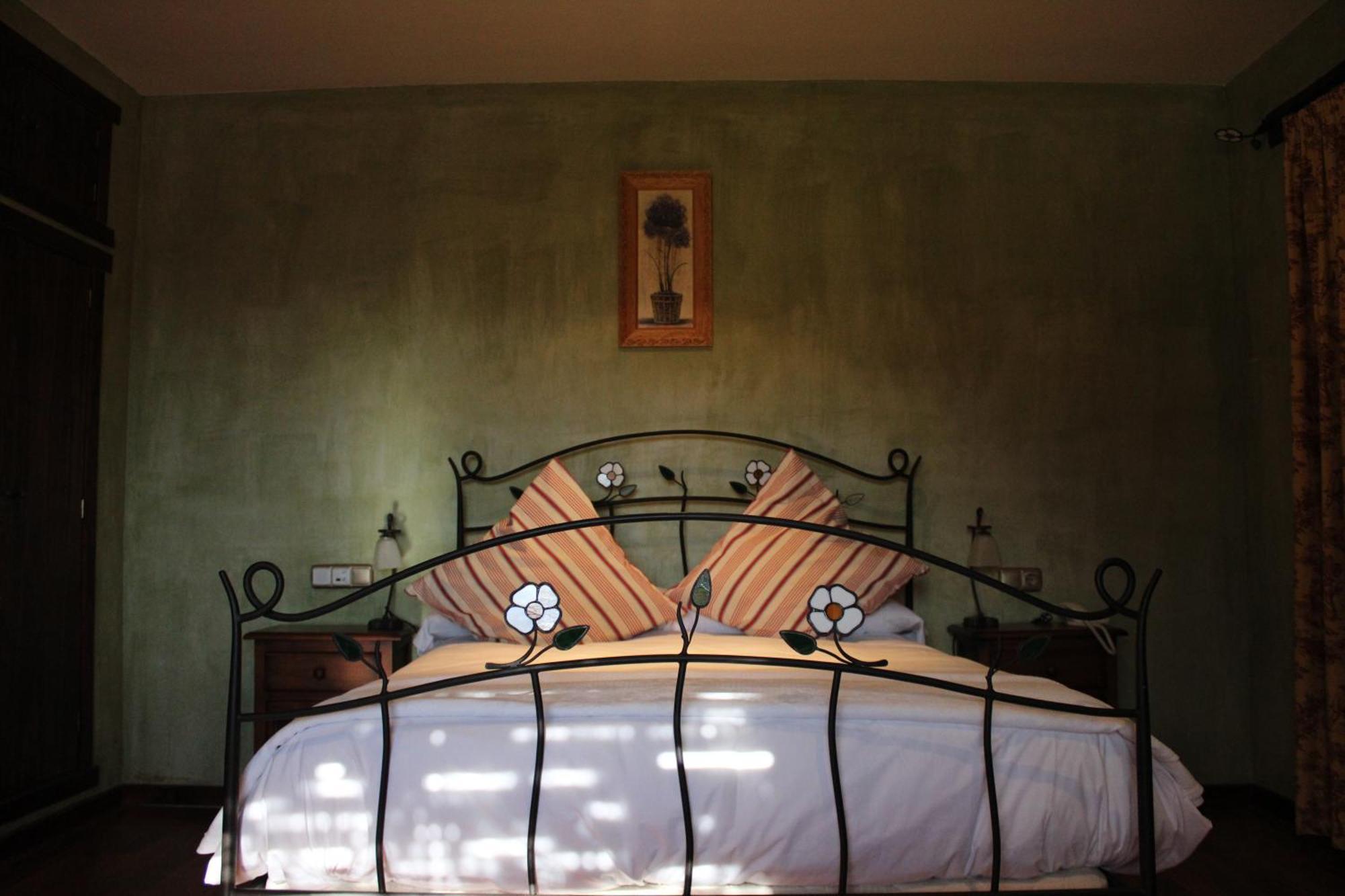Hotel Rural Carlos I Гарганта-ла-Олья Экстерьер фото