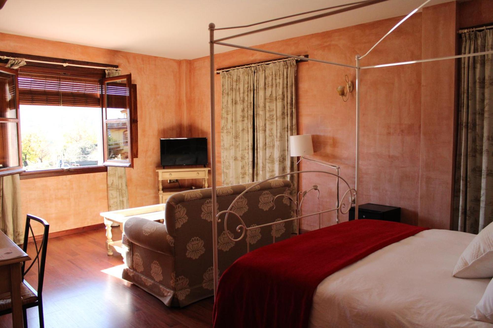 Hotel Rural Carlos I Гарганта-ла-Олья Экстерьер фото