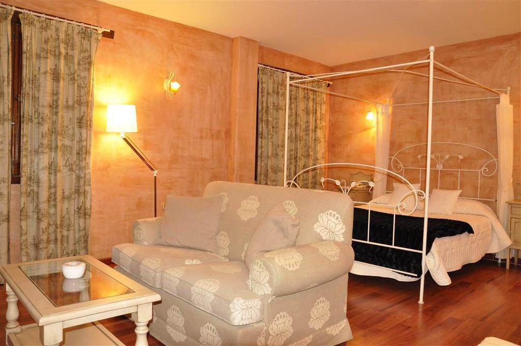 Hotel Rural Carlos I Гарганта-ла-Олья Экстерьер фото