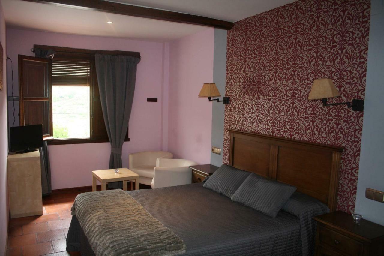 Hotel Rural Carlos I Гарганта-ла-Олья Экстерьер фото